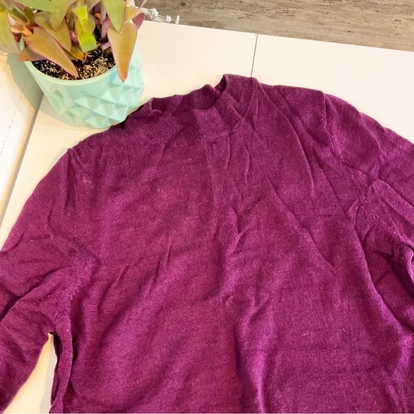 Medium BADGLEY MISCHKA Plum Purple Merino Wool Sweater Lightweight Luxury - Picture 9 of 13